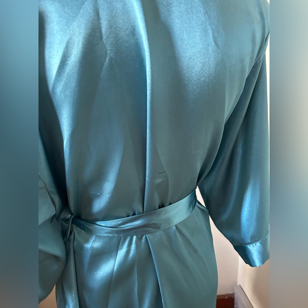Jessica Brand Blue Robe - Picture 12 of 15